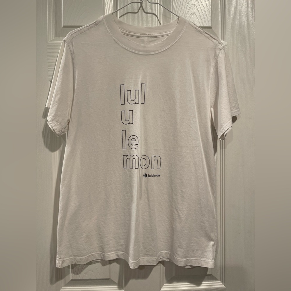 Lululemon tee